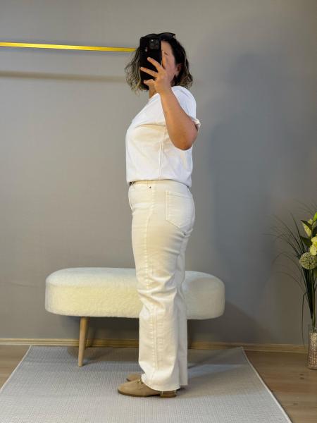 Kesik Paça Boy fit jean beyaz