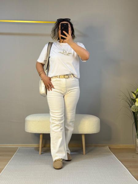 Kesik Paça Boy fit jean beyaz